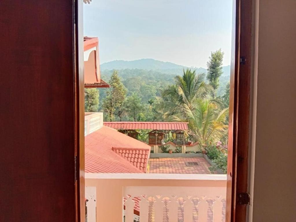 Shivalaya Homestay, Madikeri Siddāpur Εξωτερικό φωτογραφία